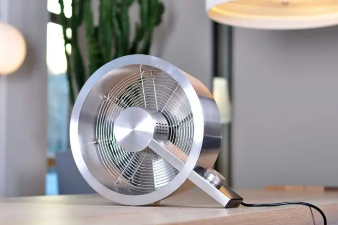 Can You Use a Humidfier While a Fan is On