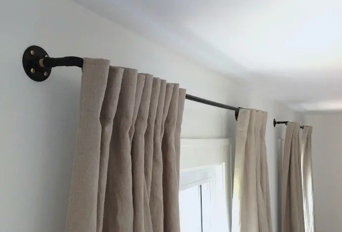 Hang A Heavy Curtain Rod In Drywall, How To Install Curtain Rod In Drywall